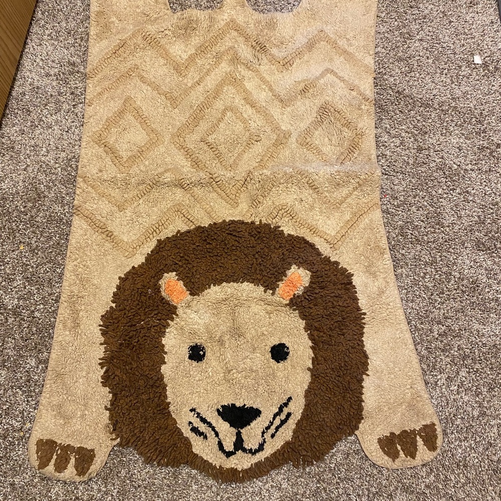 Lion rug